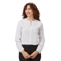 Vêtement accueil femme