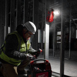 éclairage professionnel milwaukee