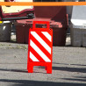 Chevalet hachuré de signalisation avec chaîne novap